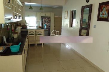 Bandar Tun Hussein Onn