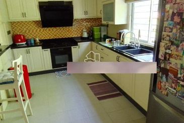 Bandar Tun Hussein Onn