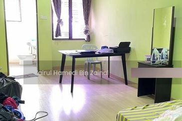 Denai Alam- Clover Park