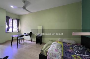 Denai Alam- Clover Park