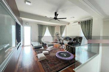 Astellia Denai Alam  3 storey bungalow for sale