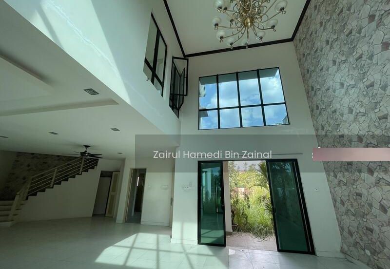 Clover Park, Denai Alam