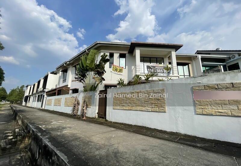 Clover Park, Denai Alam