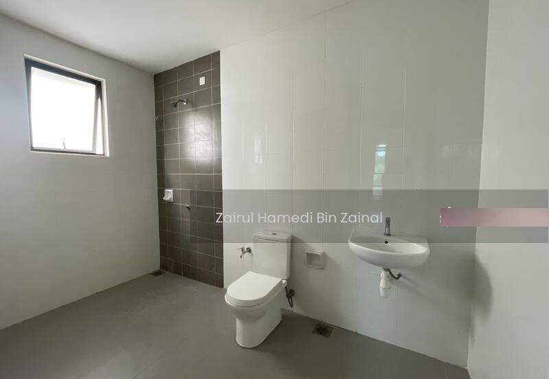 Clover Park, Denai Alam