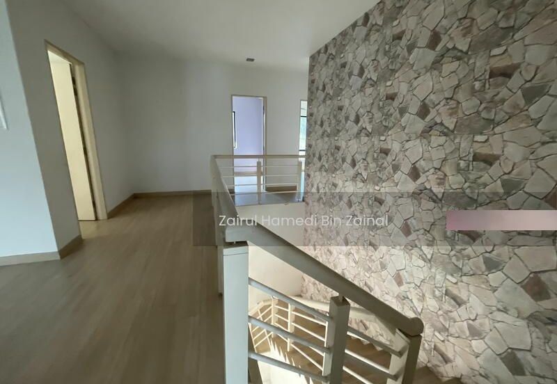 Clover Park, Denai Alam