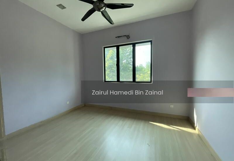 Clover Park, Denai Alam