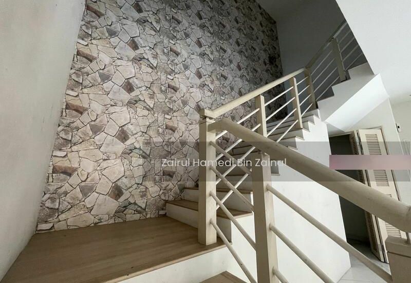 Clover Park, Denai Alam