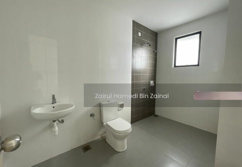 Clover Park, Denai Alam