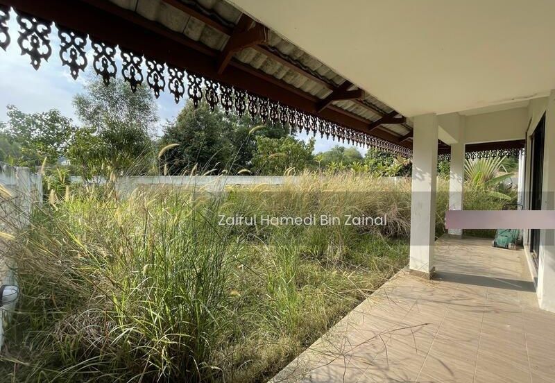 Clover Park, Denai Alam