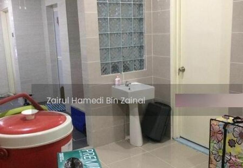2 Storey terrace house Seksyen 8 shah alam