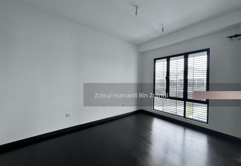 City of Elmina : Reesia