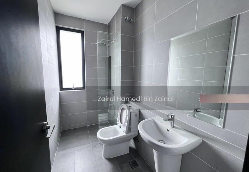 City of Elmina : Reesia