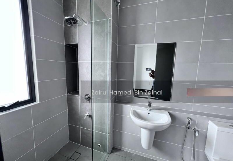 City of Elmina : Reesia