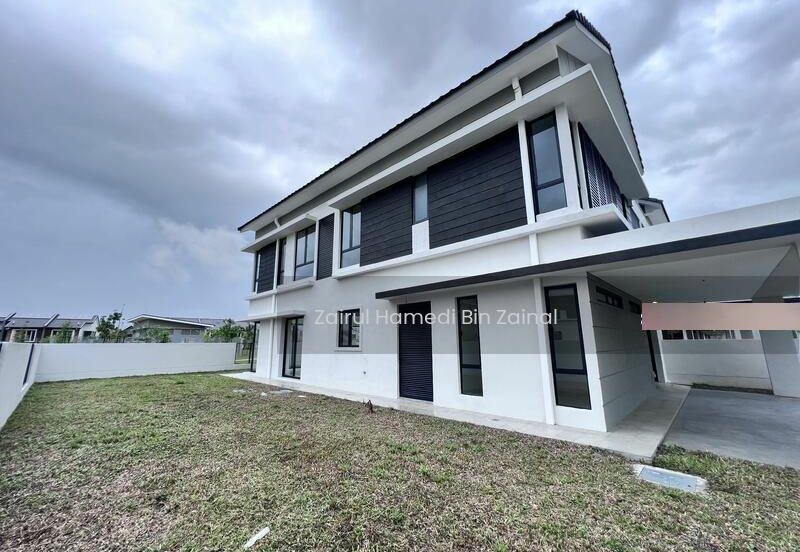 City of Elmina : Reesia