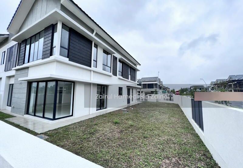 City of Elmina : Reesia