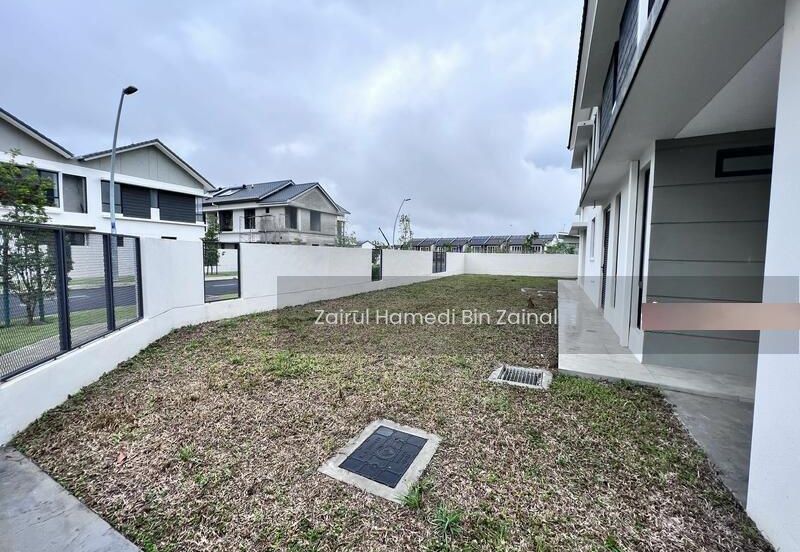 City of Elmina : Reesia