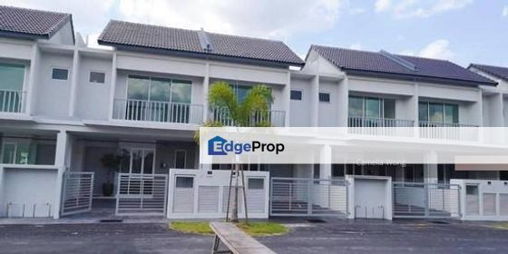 Owner bankrupd Bandar Puchong 22 x 80 Freehold , Selangor, USJ