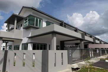 Taman Langat Jaya, Banting