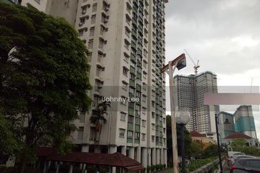 Danau Idaman Condominium