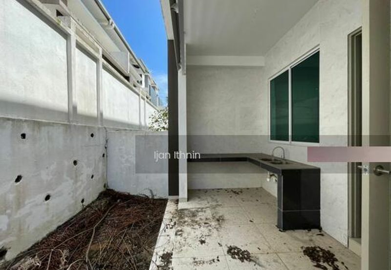 TAMAN MAHKOTA HEIGHTS FASA 2