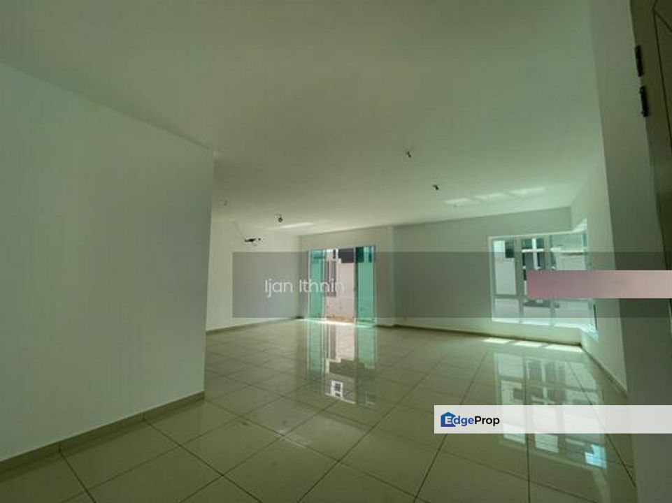 Semi D Double Storey Mahkota Height Kuantan, Pahang, Kuantan