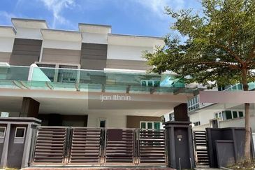 TAMAN MAHKOTA HEIGHTS FASA 2