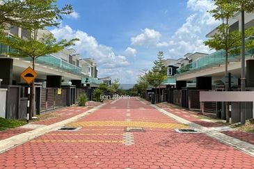 TAMAN MAHKOTA HEIGHTS FASA 2