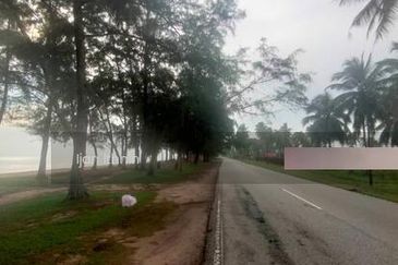 Lot Tanah Di Pantai Sepat