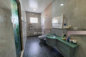 PECAHAN LOT 2916 BANDAR KUANTAN SEKSYEN 35