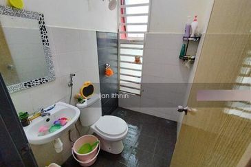 PECAHAN LOT 8015 TAMAN KETAPANG MAJU