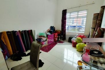 PECAHAN LOT 8015 TAMAN KETAPANG MAJU