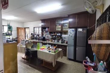 Jalan Anggerik Doritis 31/143