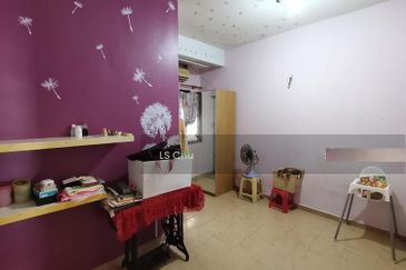 Jalan Anggerik Doritis 31/143