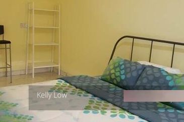 Subang jaya@Petaling 2 Storey House