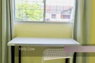 Subang jaya@Petaling 2 Storey House