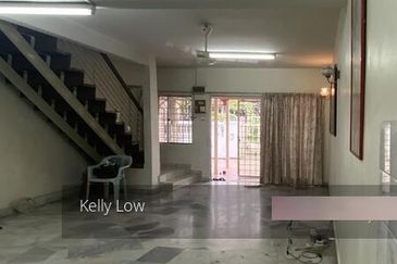 Bandar puchong jaya@merbuk