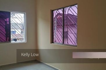 Bandar puchong jaya @merpati(Endlot)