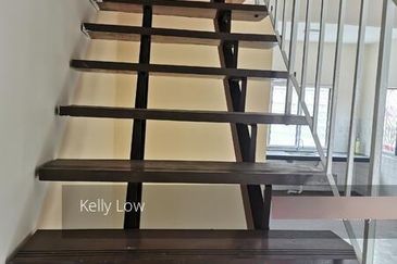 Bandar puchong jaya @merpati(Endlot)