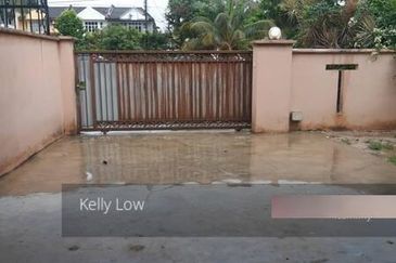 Bandar puchong jaya corner @tiong