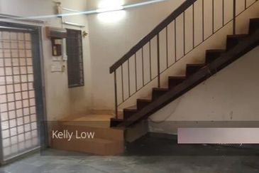 Bandar puchong jaya corner @tiong