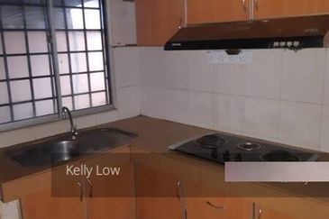 Bandar puchong jaya corner @tiong