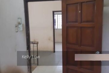 Bandar puchong jaya corner @tiong