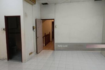 Bandar puchong jaya @ bangau 2 Storey