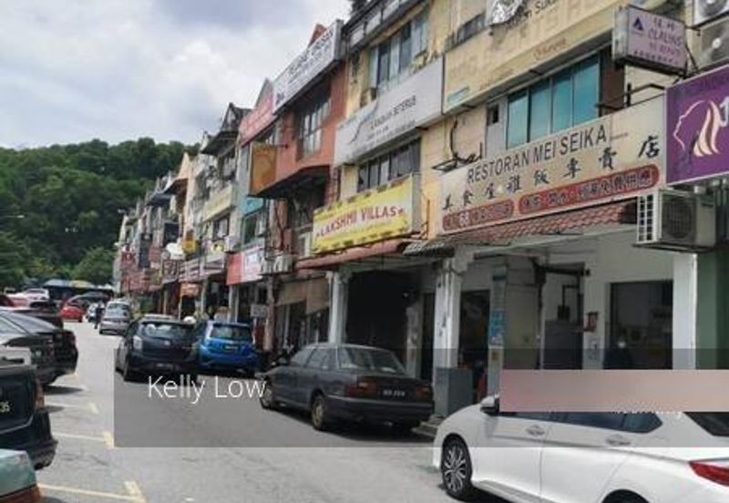 Bandar puchong jaya 3 Storey Shop @ helang