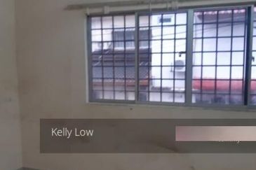 Bandar puchong jaya corner @tiong