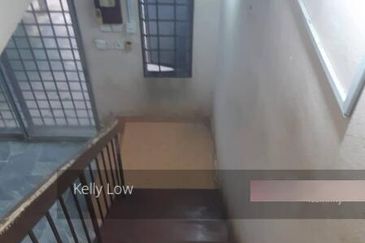 Bandar puchong jaya corner @tiong