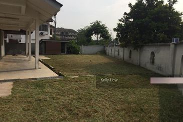 Bandar puchong jaya @ Bangau corner unit