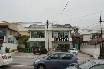 SS2 Commercial banglo