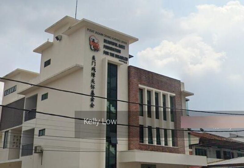 SS2 Commercial banglo