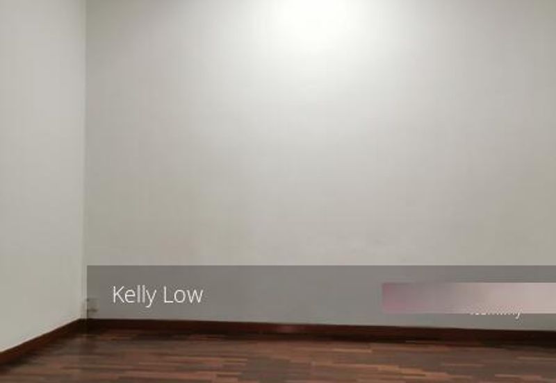 Bandar puteri 8 @2. 5 Storey House